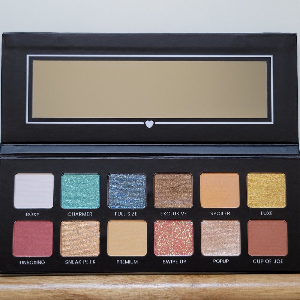 Boxy Charm HELLO CHARMER Palette